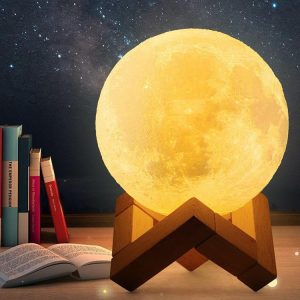 Akumulatorska LED 3D luna 11cm USB