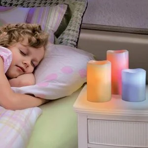 Set of 3 large RGB LED candles + remote control 10 Three large RGB LED candles and remote control
