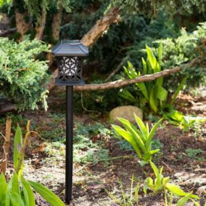 Solarna talna in stenska vrtna 12 LED svetilka laterna 13 a solar powered light in a garden