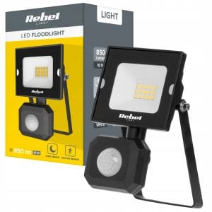 Črn 10W zunanji LED reflektor s senzorjem gibanja in nevtralno belo svetlobo 4000K.
